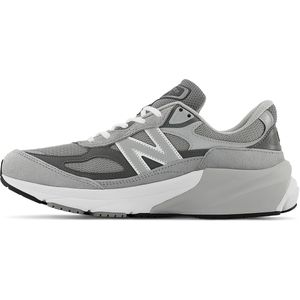 womens 990 v6
