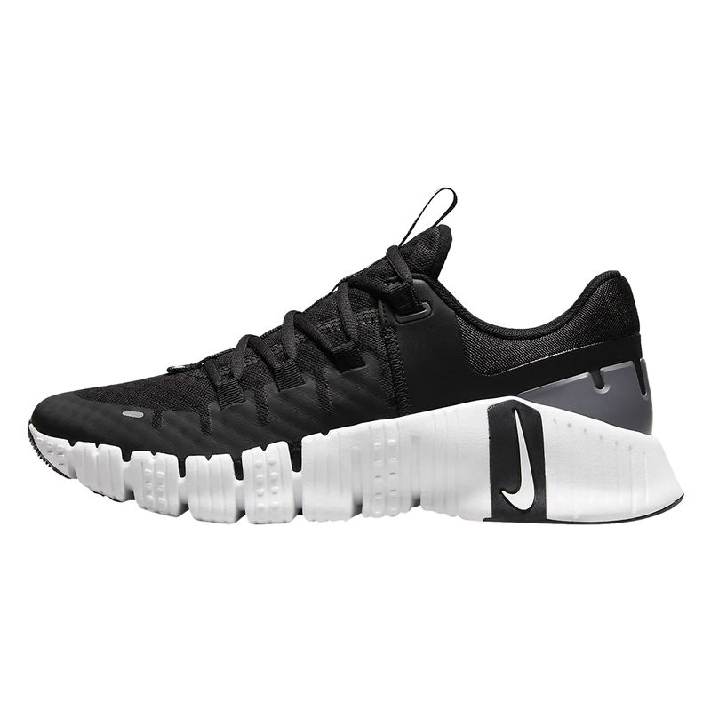 Nike free black and white womens top