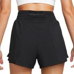 womens-one-short