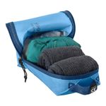 adult-pack-it-isolate-cube-set