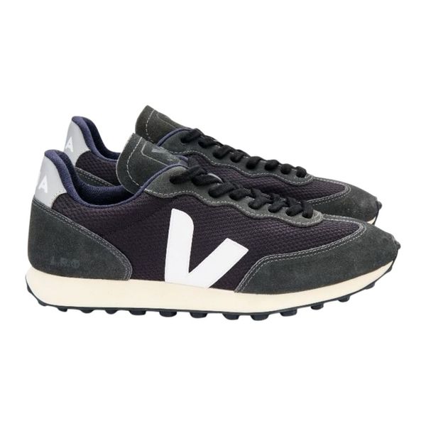 Shop Veja at NYC s Best Sports Specialty Store. Paragon Sports