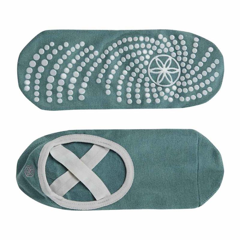 womens-grippy-yoga-socks-2pk