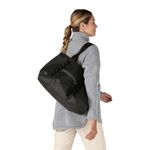 black-hole-tote-25l