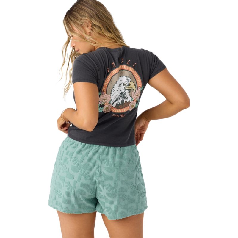 women-deven-short