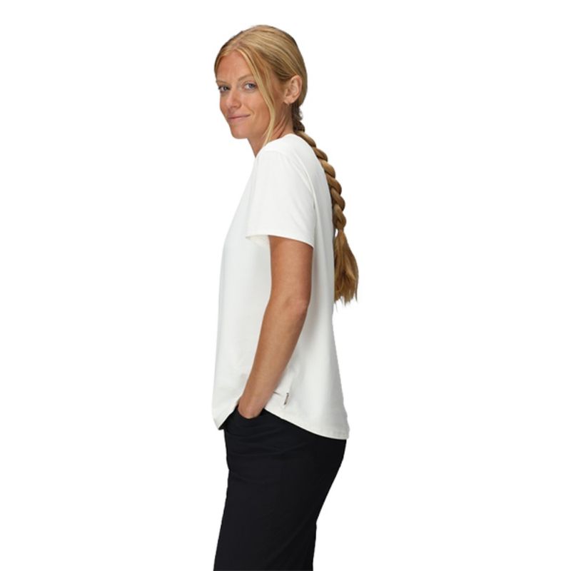 women-essential-t-shirt-upf30