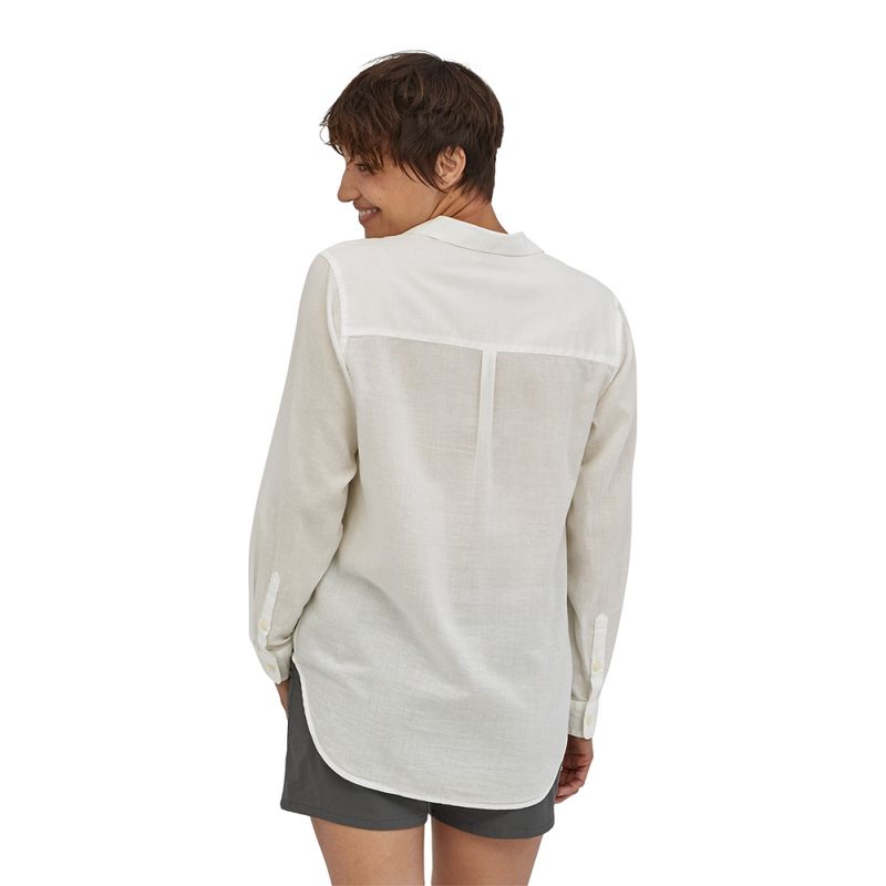 women-lightweight-a-c-buttondown