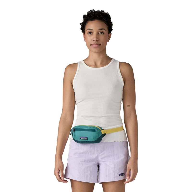 terravia-mini-hip-pack