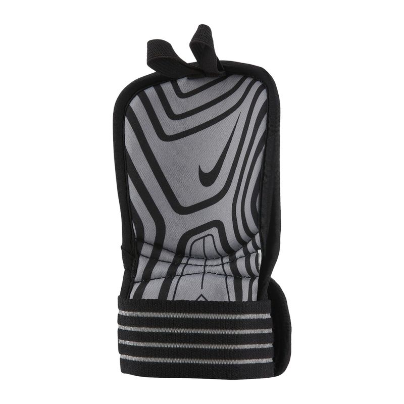 unisex-diamond-bat-hand-gard