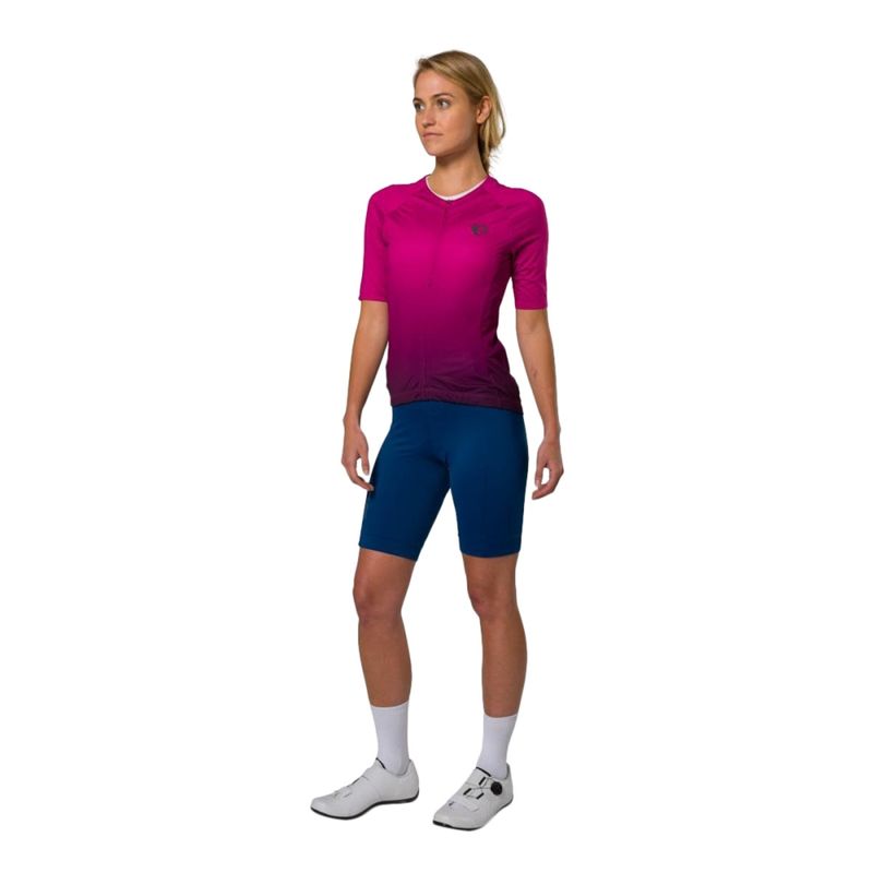 womens-quest-short