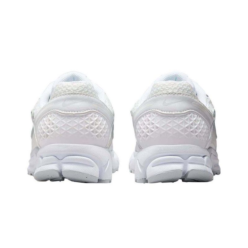 womens-zoom-vomero-5-gold