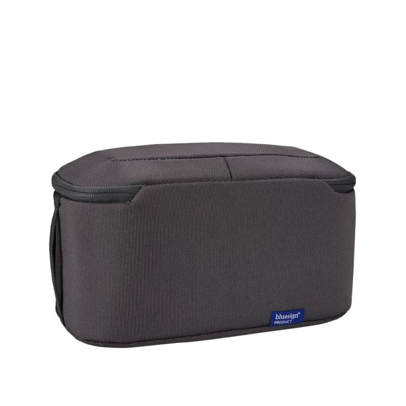 thule-subterra-toiletry