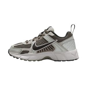 kids vomero 5 Shoes